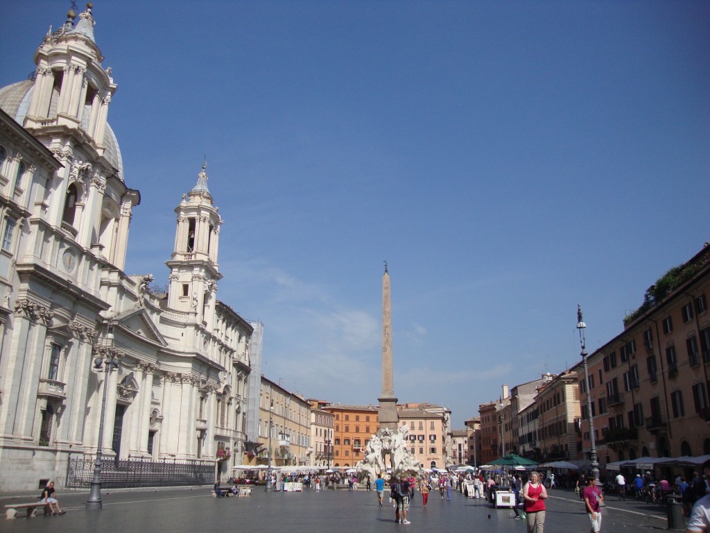 Navona Ftn Distance